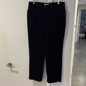 Jones Sport Women's Black Corduroy Stretch wider leg- NWOT